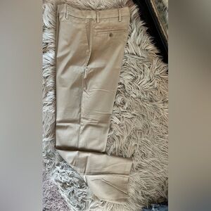 Men’s Dockers khakis. Great condition
